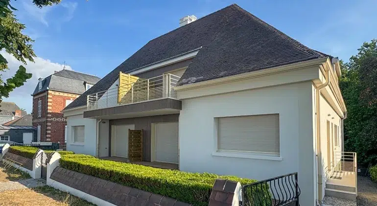 Façade de l’opération Villa Diana réhabilitée à Saint-Valery-sur-Somme